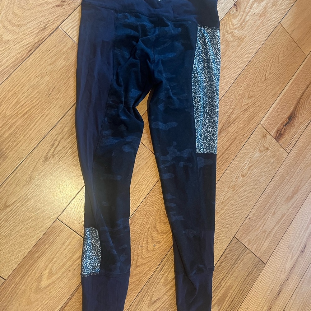 Lululemon leggings - Picture 2 of 5